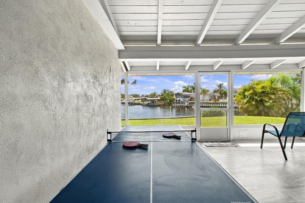 Single Family Residence at 10744 DRUMMOND RD, TAMPA, photo 62 of 73