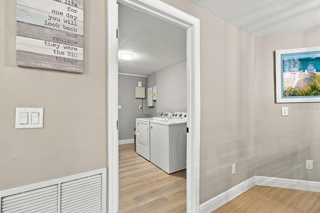 Single Family Residence at 10744 DRUMMOND RD, TAMPA, photo 66 of 73