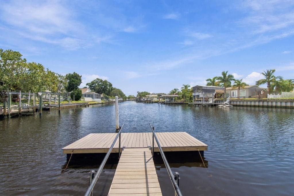 Single Family Residence at 10744 DRUMMOND RD, TAMPA, photo 67 of 73