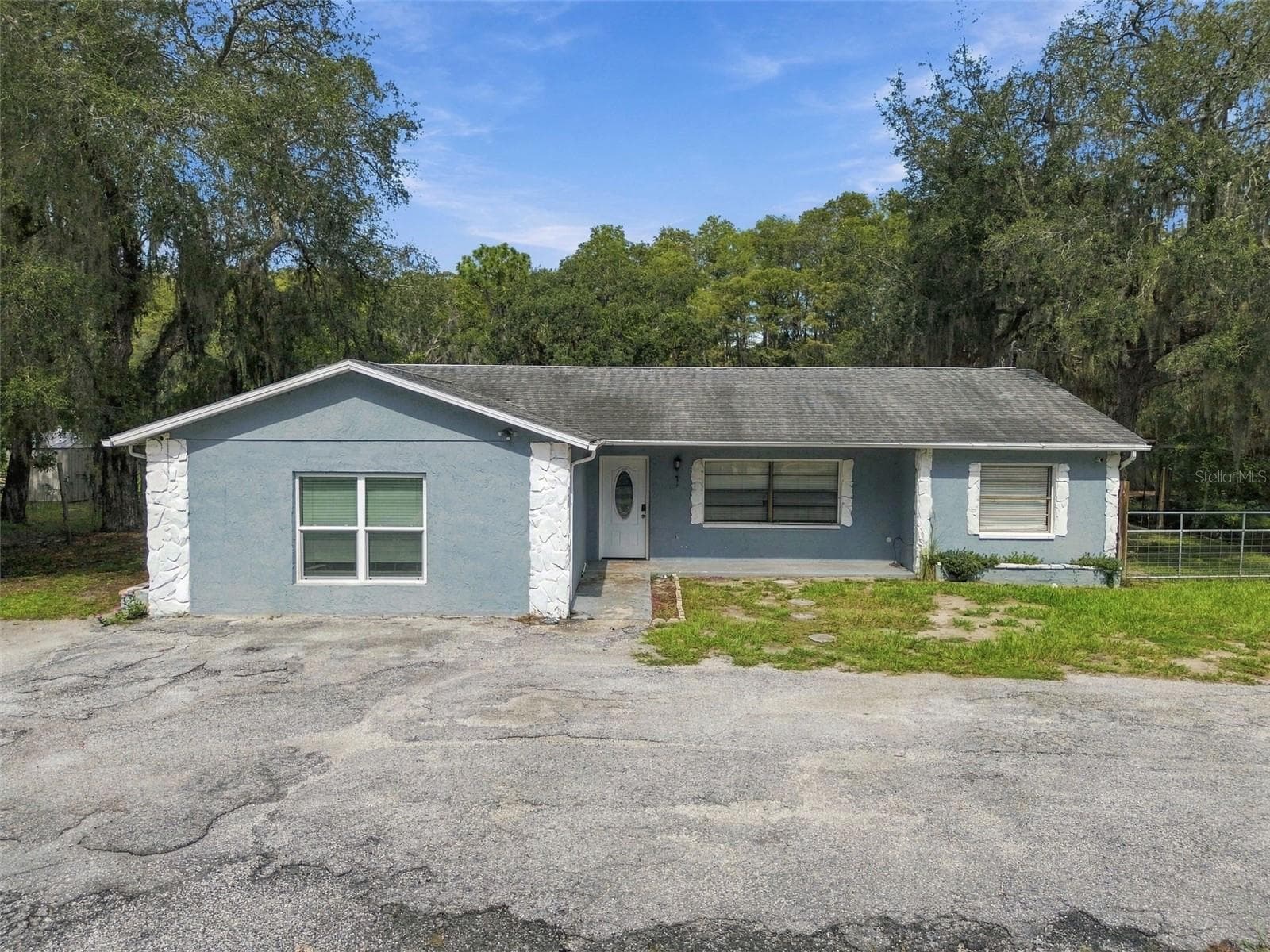 Single Family Residence at 11741 BRUIN DR, NEW PORT RICHEY, photo 2 of 79