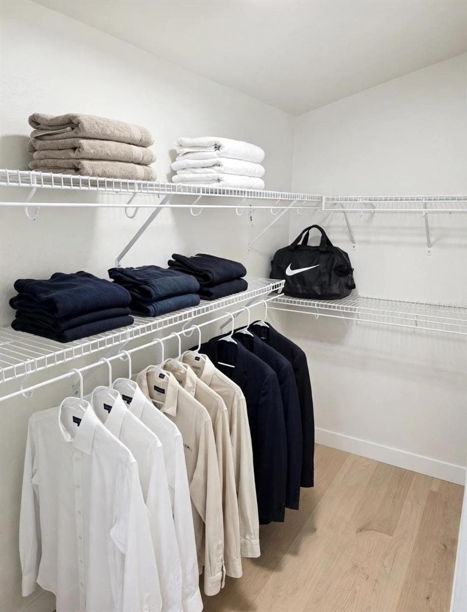 Closet - 1651 RIVER BIRCH AVE, OVIEDO