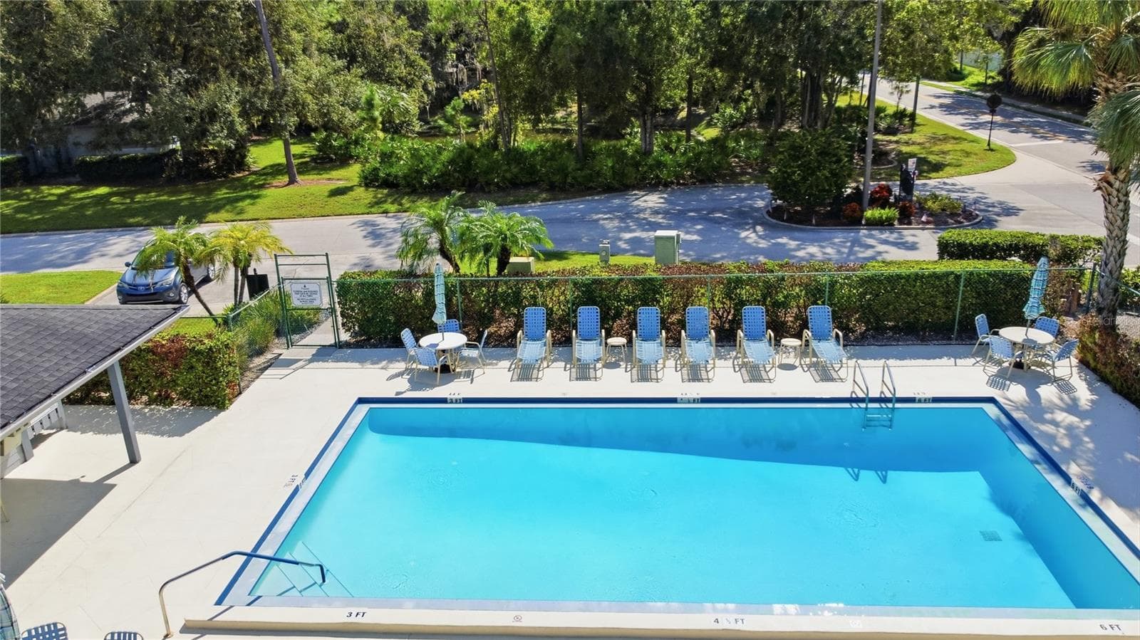 Townhouse at 135 PINEWINDS BLVD, OLDSMAR, photo 8 of 49