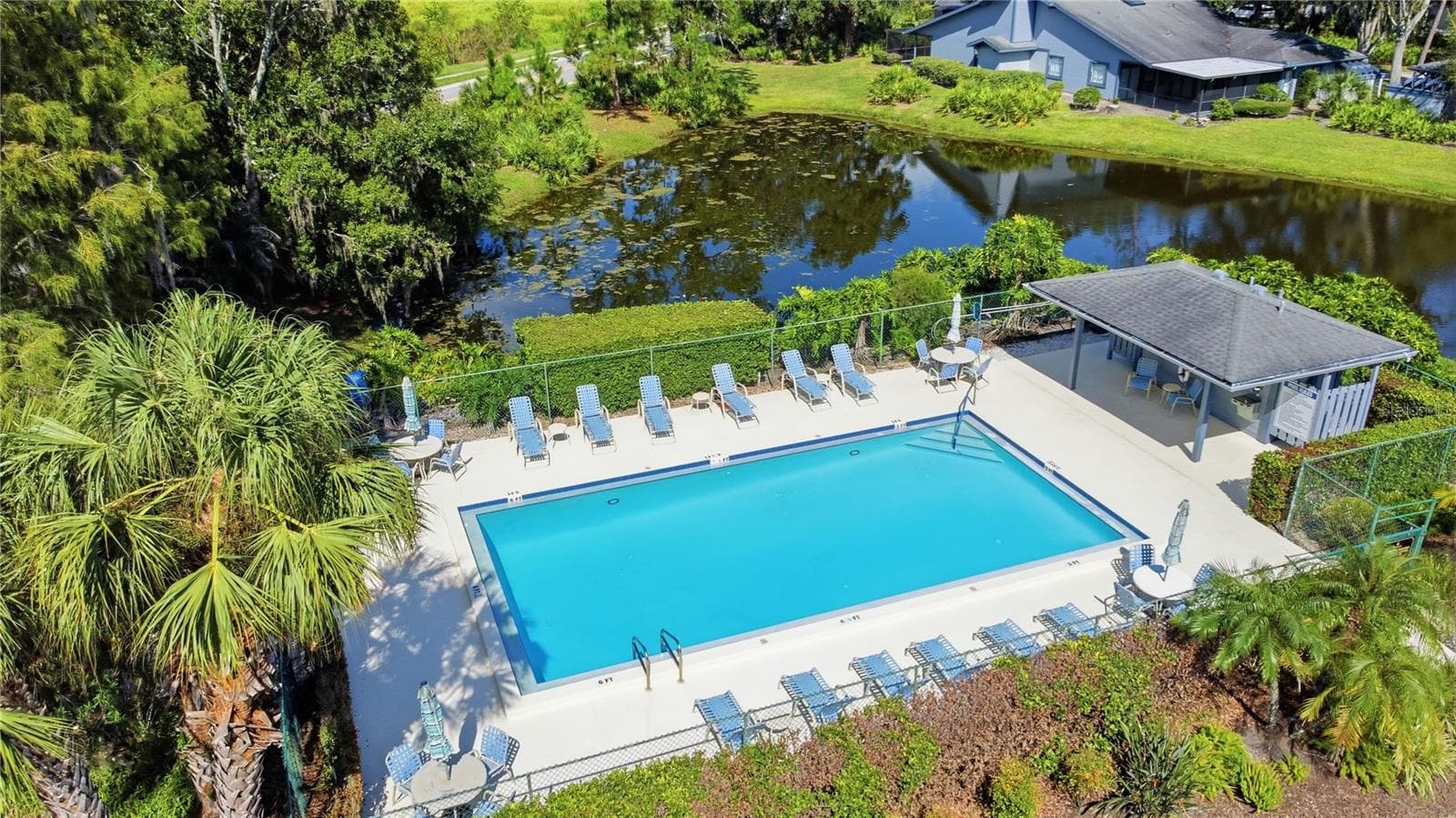 Townhouse at 135 PINEWINDS BLVD, OLDSMAR, photo 10 of 49