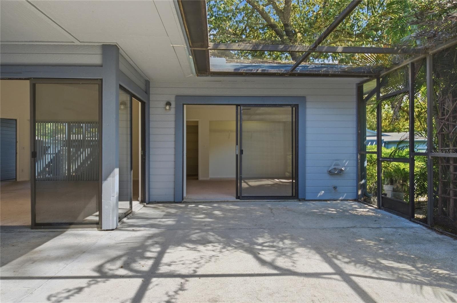Townhouse at 135 PINEWINDS BLVD, OLDSMAR, photo 12 of 49
