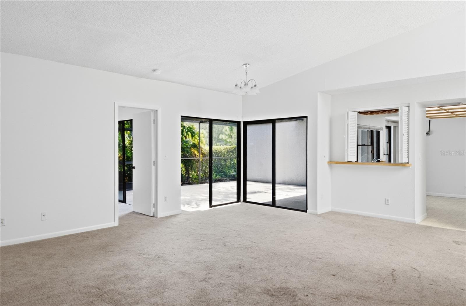 Townhouse at 135 PINEWINDS BLVD, OLDSMAR, photo 34 of 49