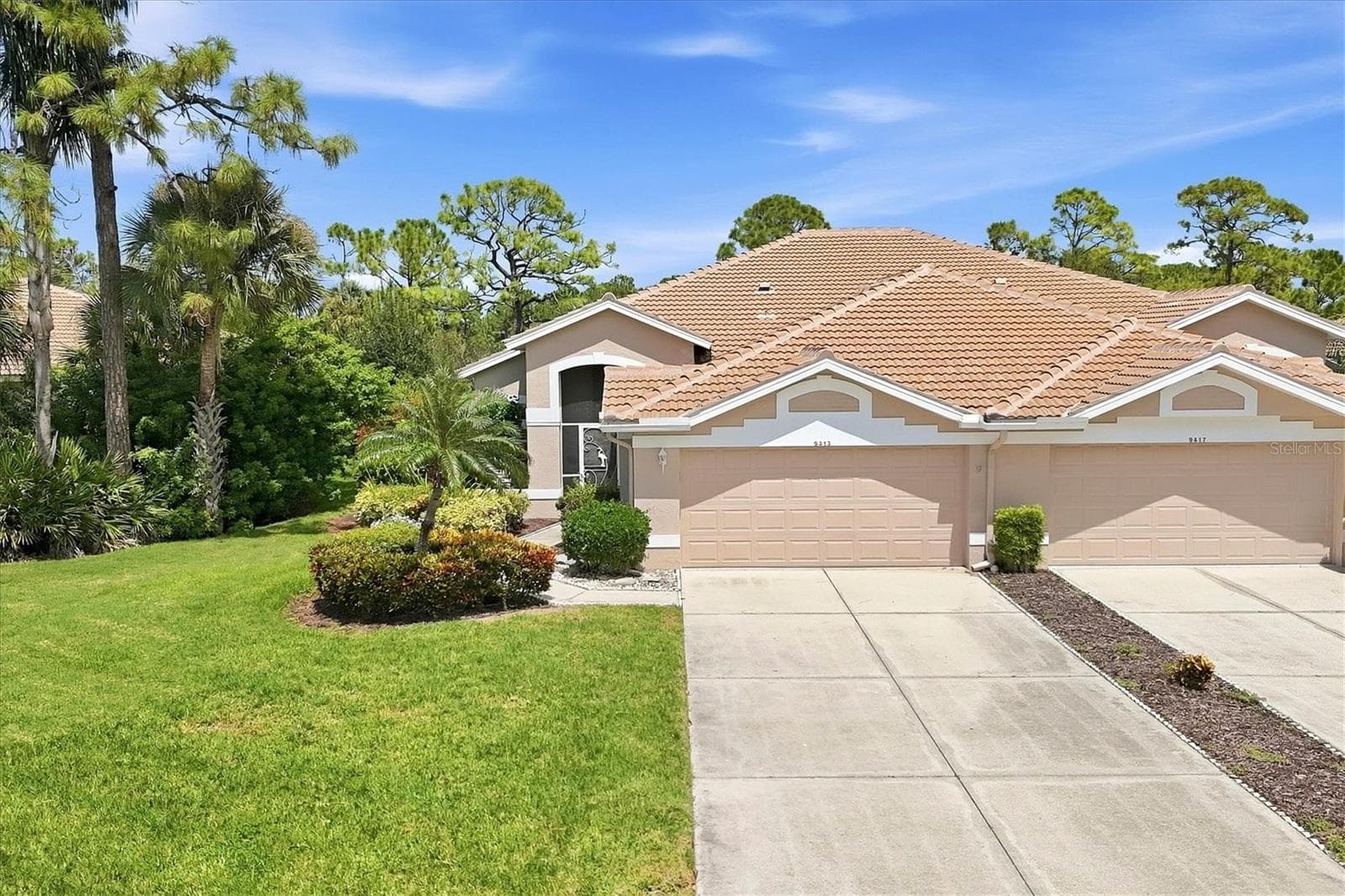 Villa at 9413 FOREST HILLS CIR, SARASOTA, photo 5 of 90
