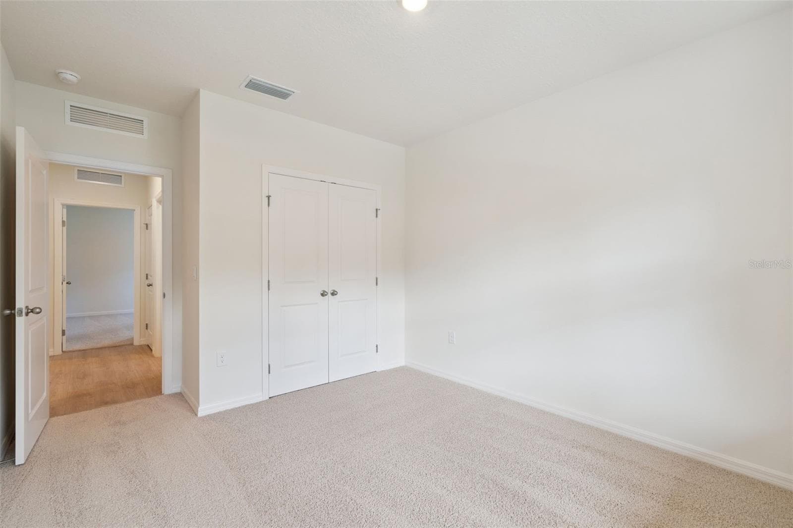Single Family Residence at 2825 ELIO HAMMOCK DR, ST CLOUD, photo 3 of 65