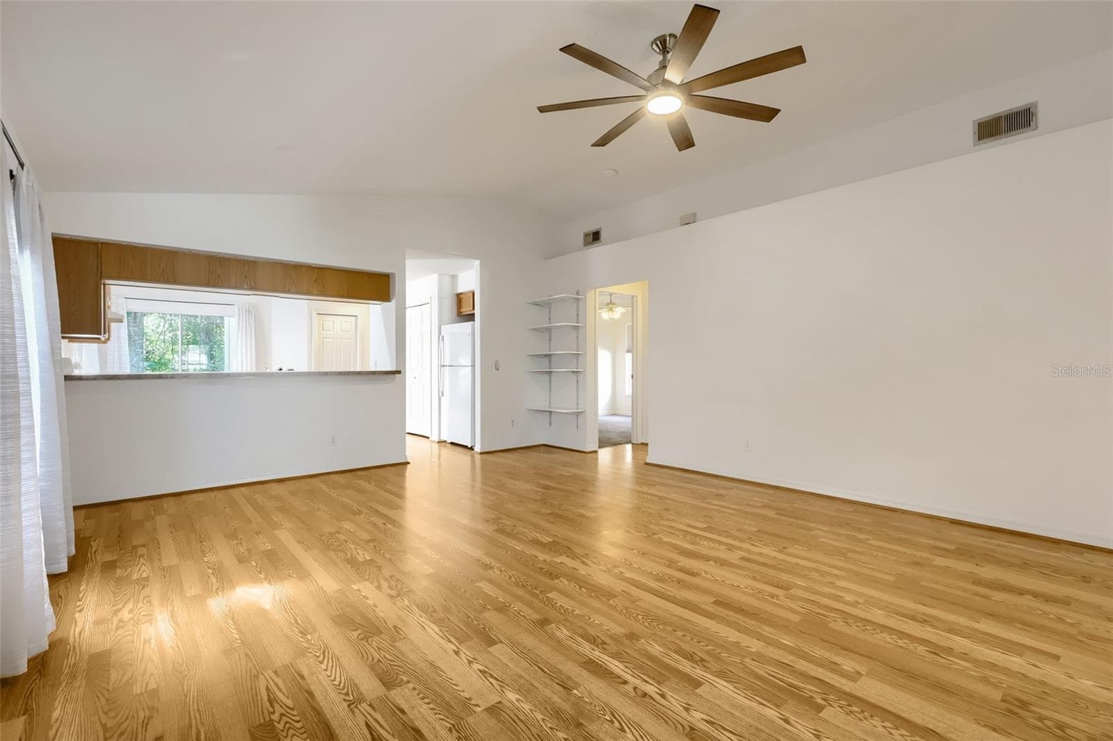 Single Family Residence at 7902 CITRUS BLOSSOM DR, LAND O LAKES, photo 5 of 31