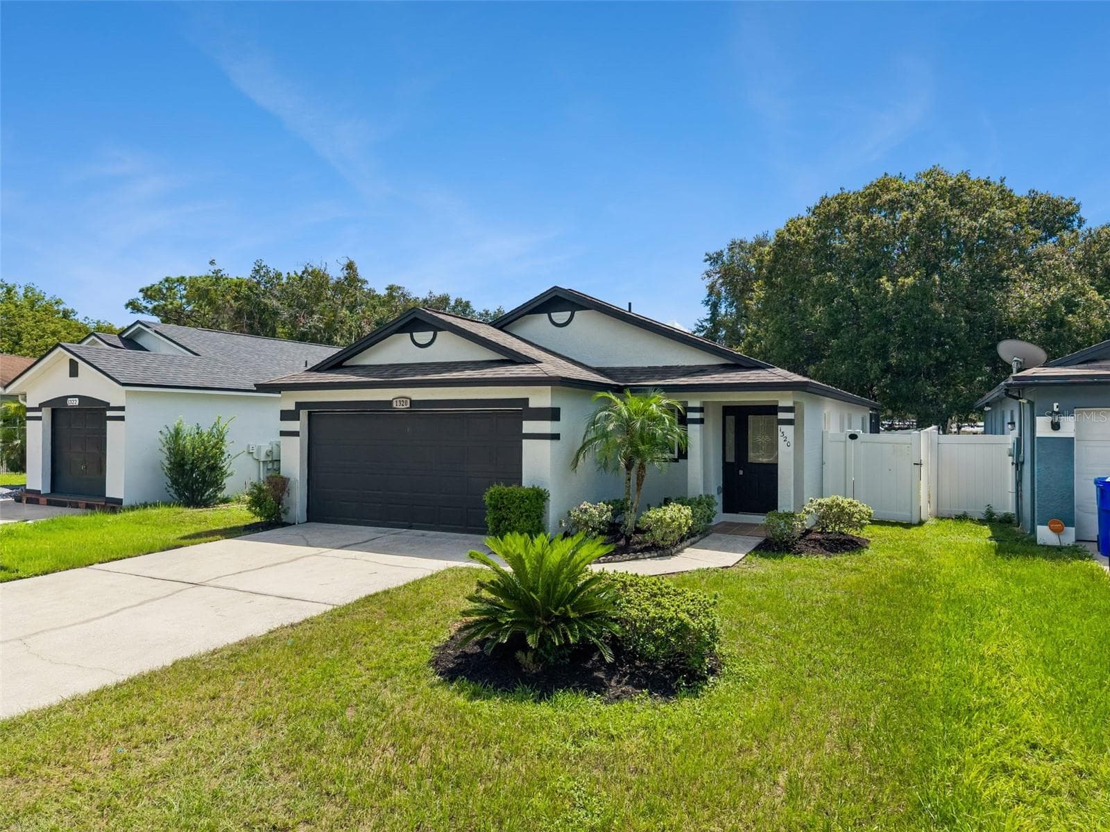 Single Family Residence at 1320 OAK GROVE CT, KISSIMMEE, photo 2 of 22