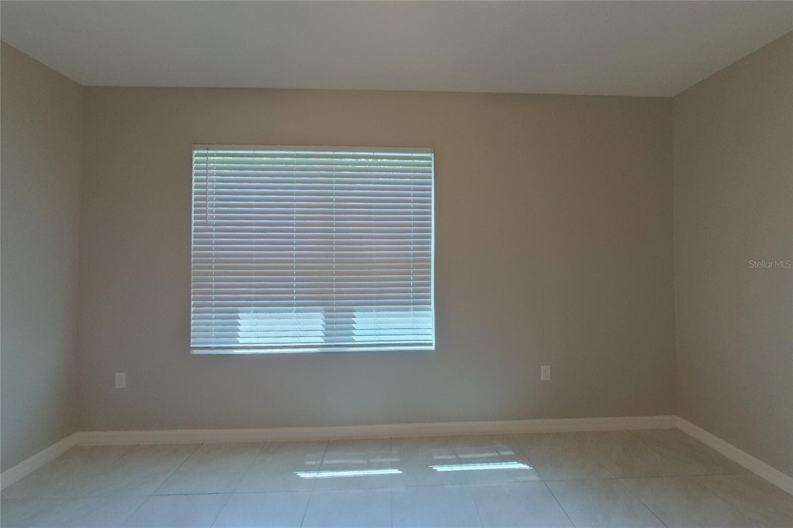 Single Family Residence at MOUNT DORA, photo 3 of 18