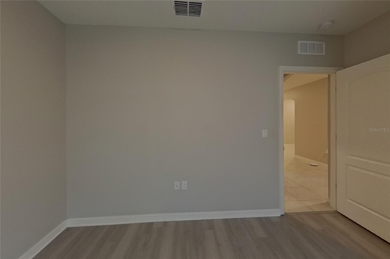 Single Family Residence at MOUNT DORA, photo 11 of 18