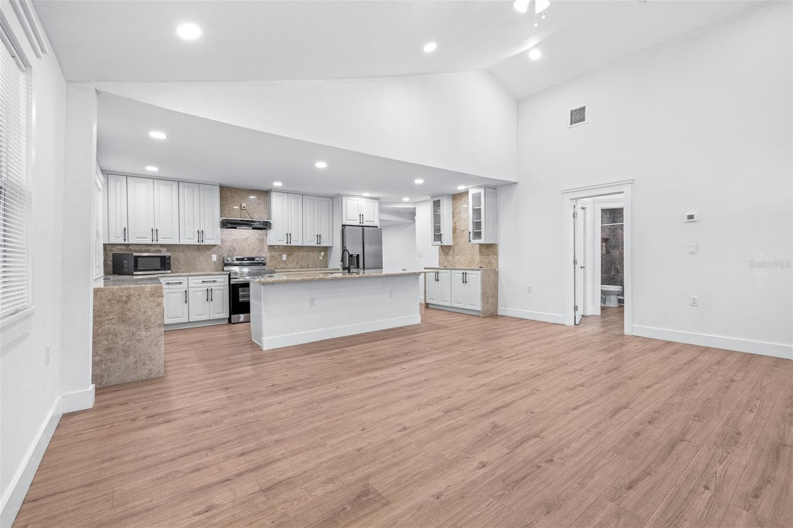 Single Family Residence at 2000 N 32ND ST, TAMPA, photo 12 of 49