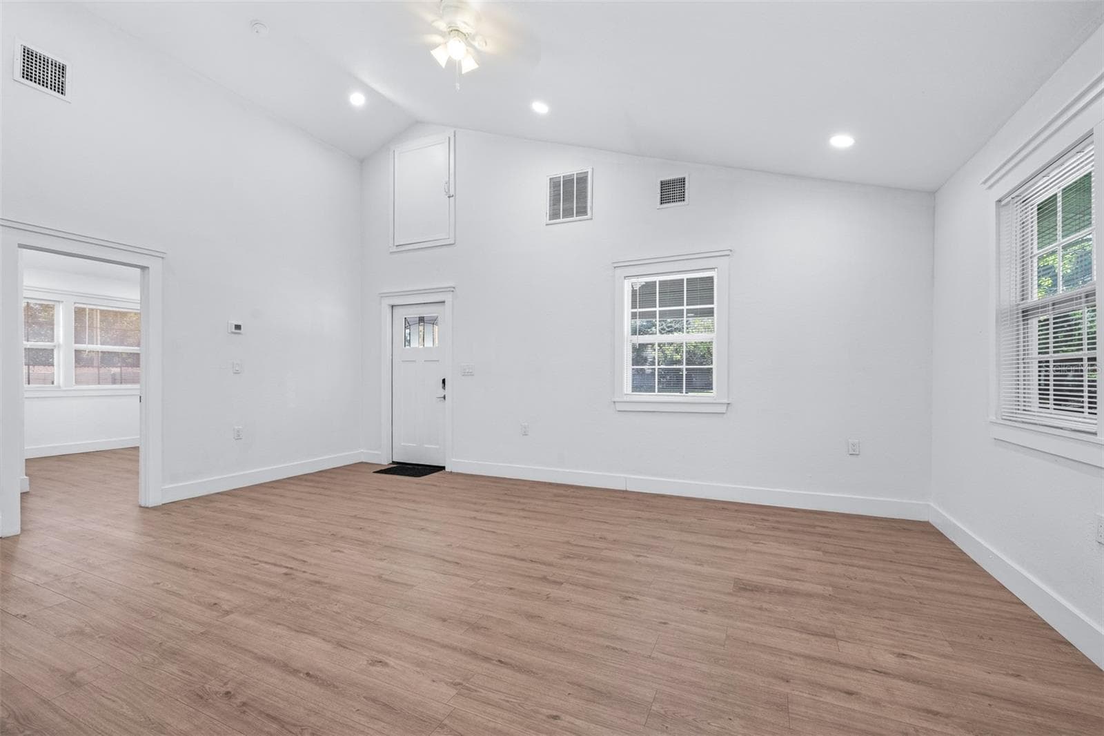 Single Family Residence at 2000 N 32ND ST, TAMPA, photo 13 of 49
