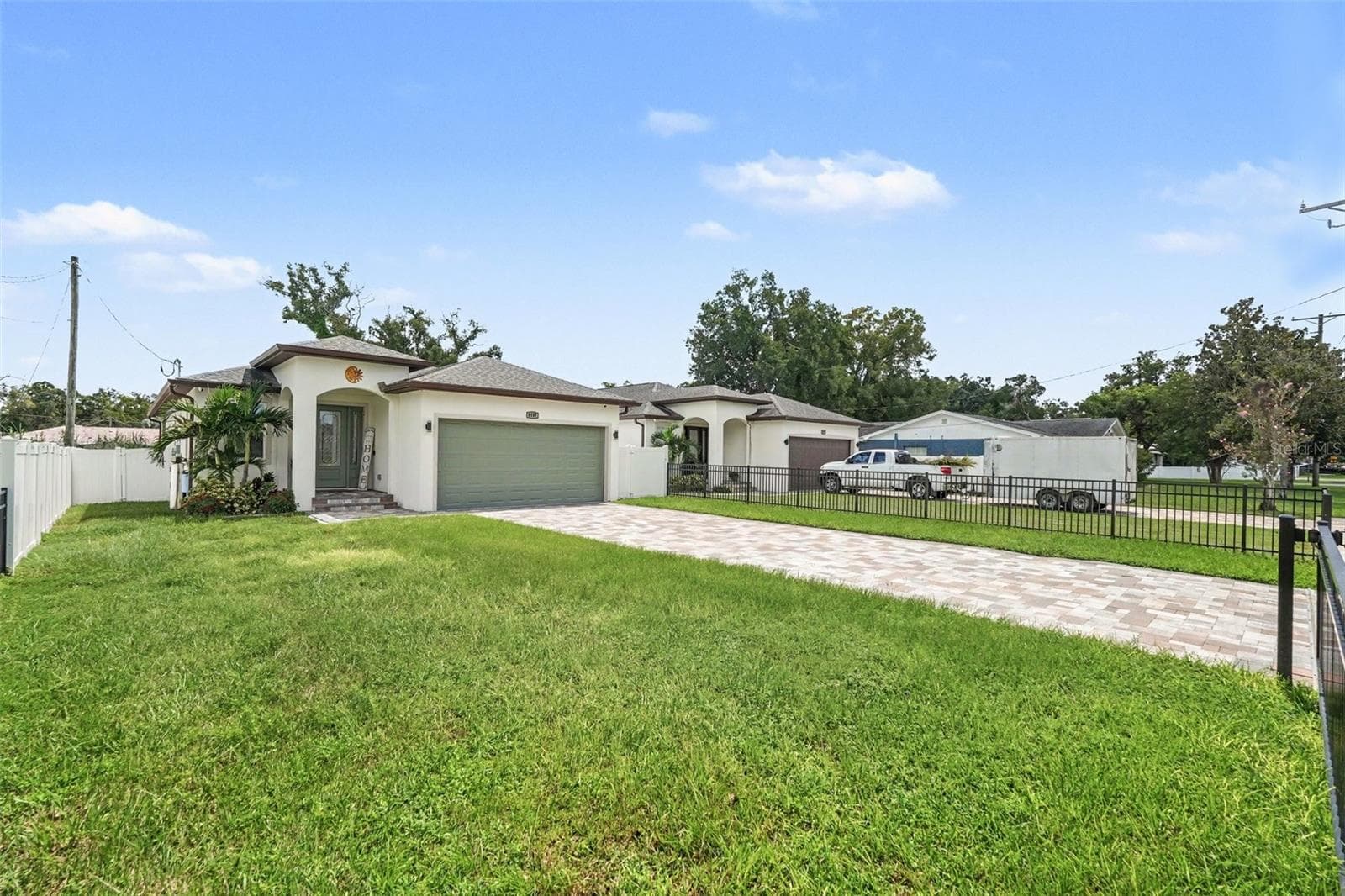 Single Family Residence at 8307 N GOMEZ AVE, TAMPA, photo 6 of 39