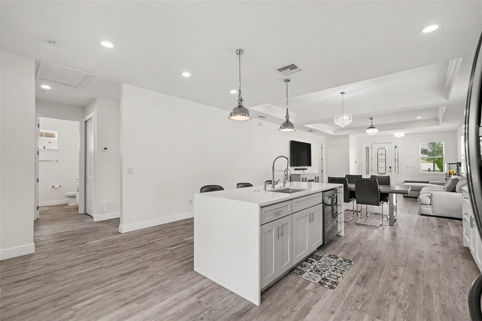 Single Family Residence at 8307 N GOMEZ AVE, TAMPA, photo 13 of 39