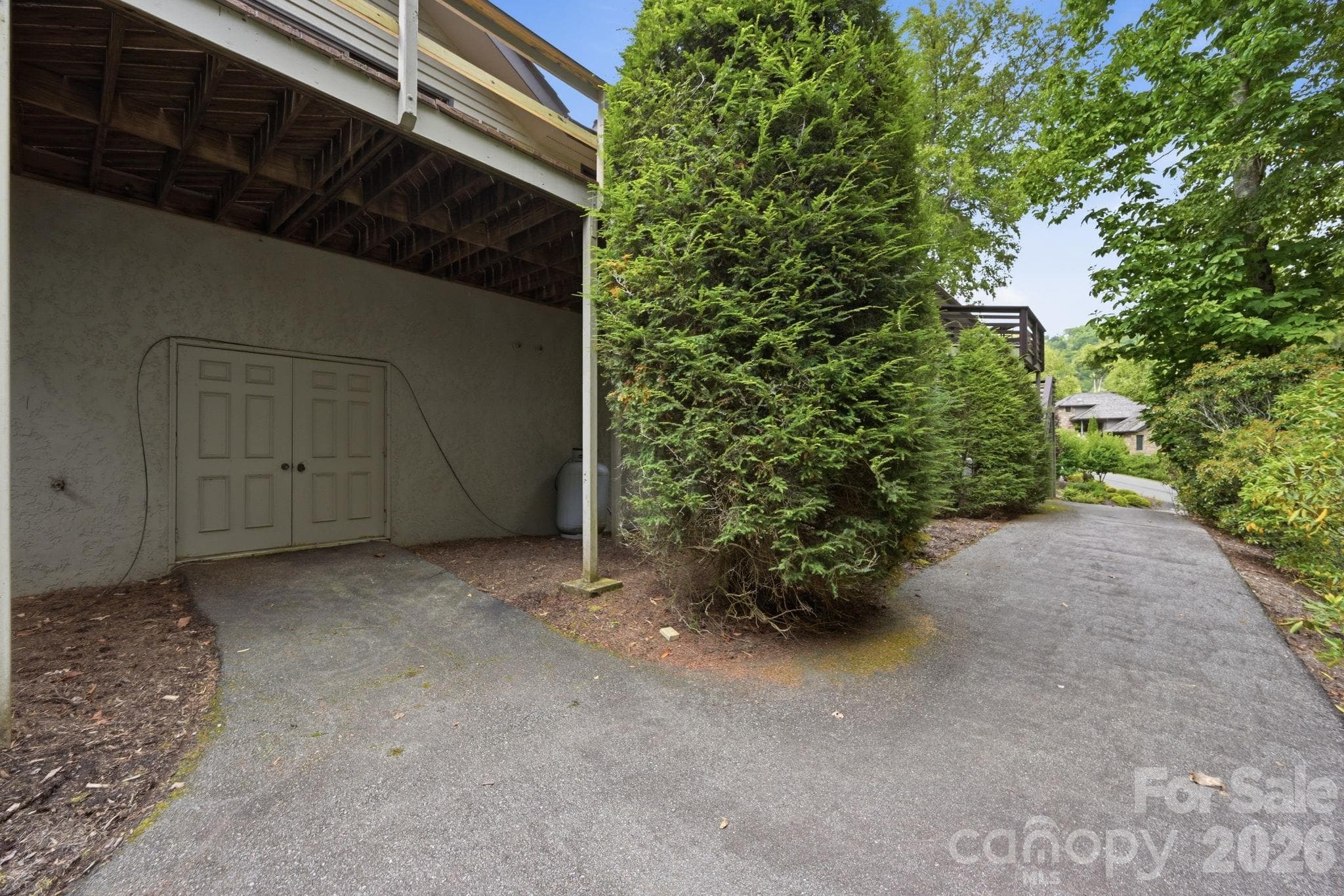 Below Unit Storage - 659 Clubhouse Drive, Banner Elk