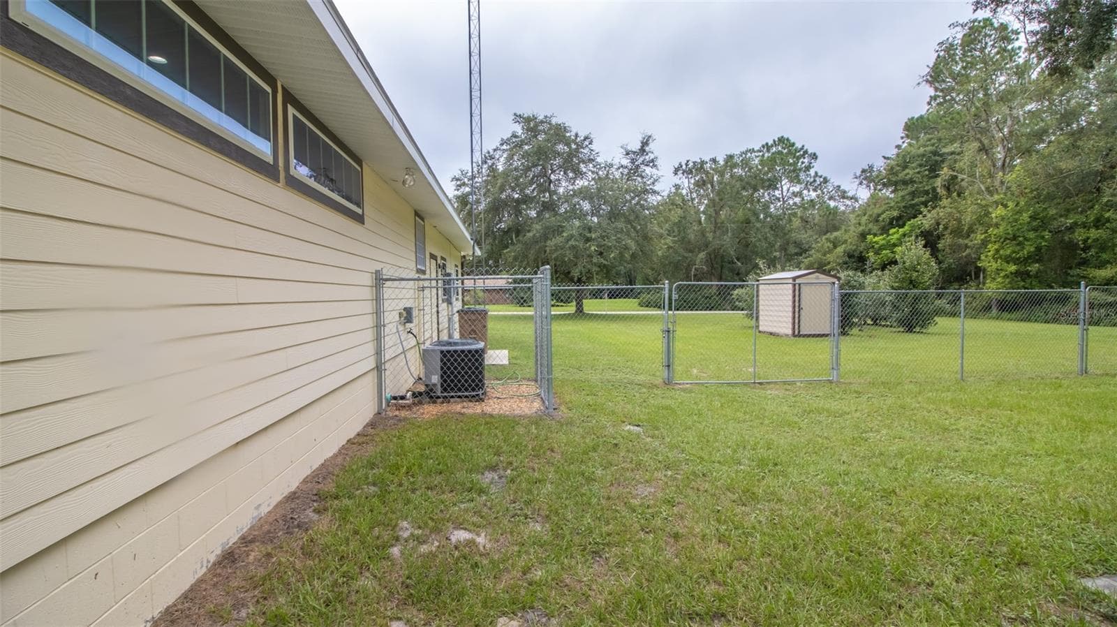 Single Family Residence at 6723 SW 95TH ST, HAMPTON, photo 22 of 58