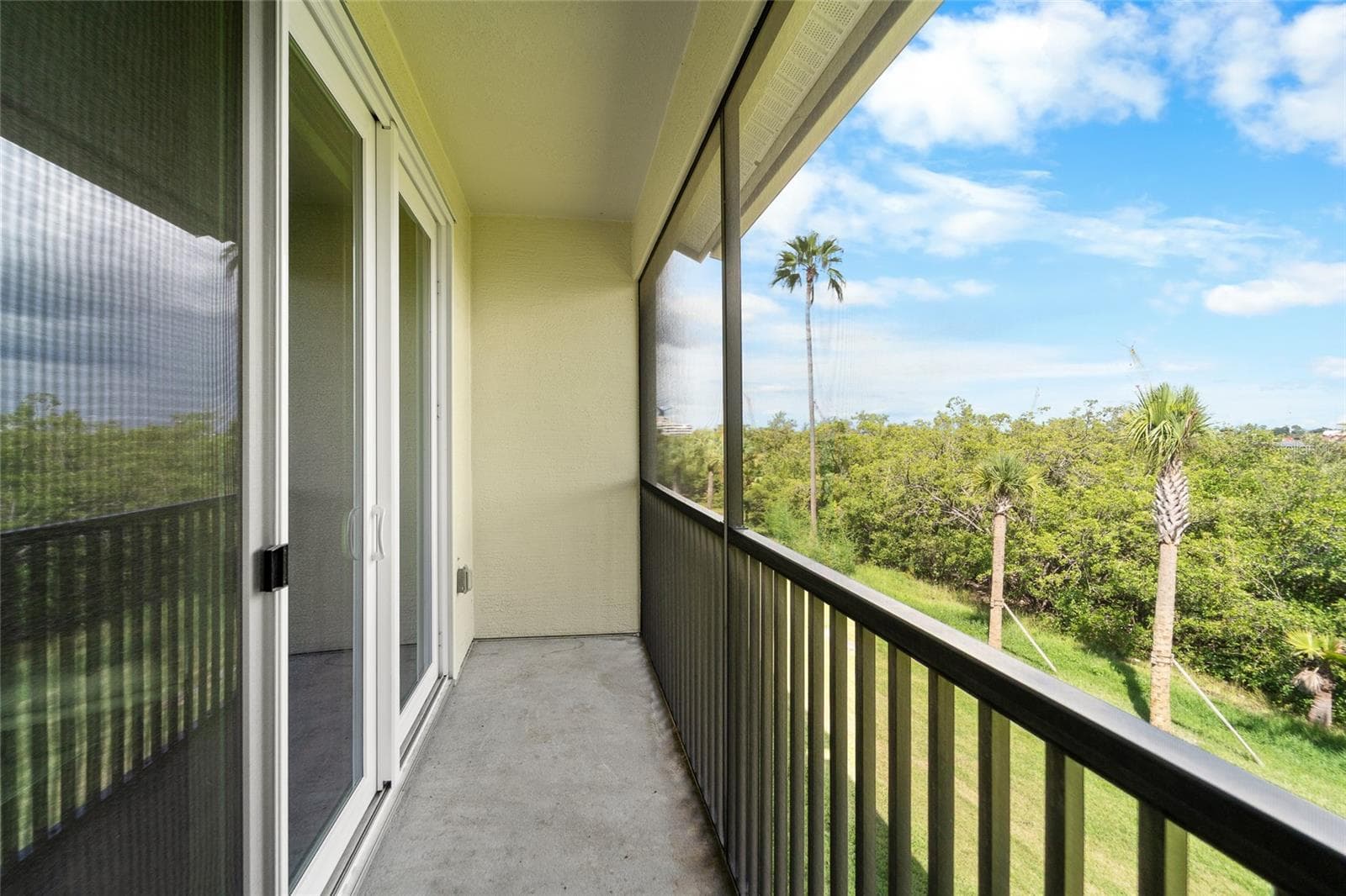 Condominium at 1109 NORMANDY TRACE RD #1109, TAMPA, photo 4 of 25