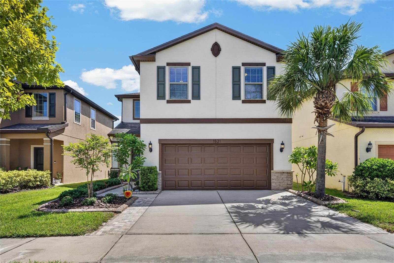 1521 CUSTER BAYOU ST