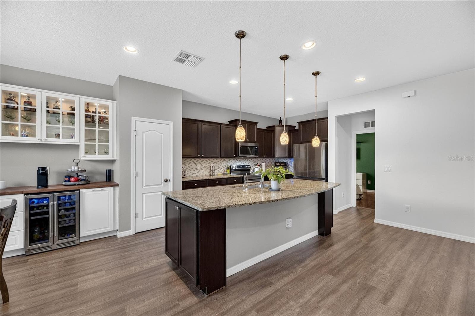 Single Family Residence at 1521 CUSTER BAYOU ST, RUSKIN, photo 25 of 91
