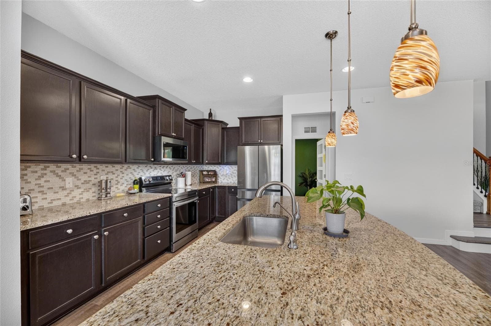 Single Family Residence at 1521 CUSTER BAYOU ST, RUSKIN, photo 26 of 91