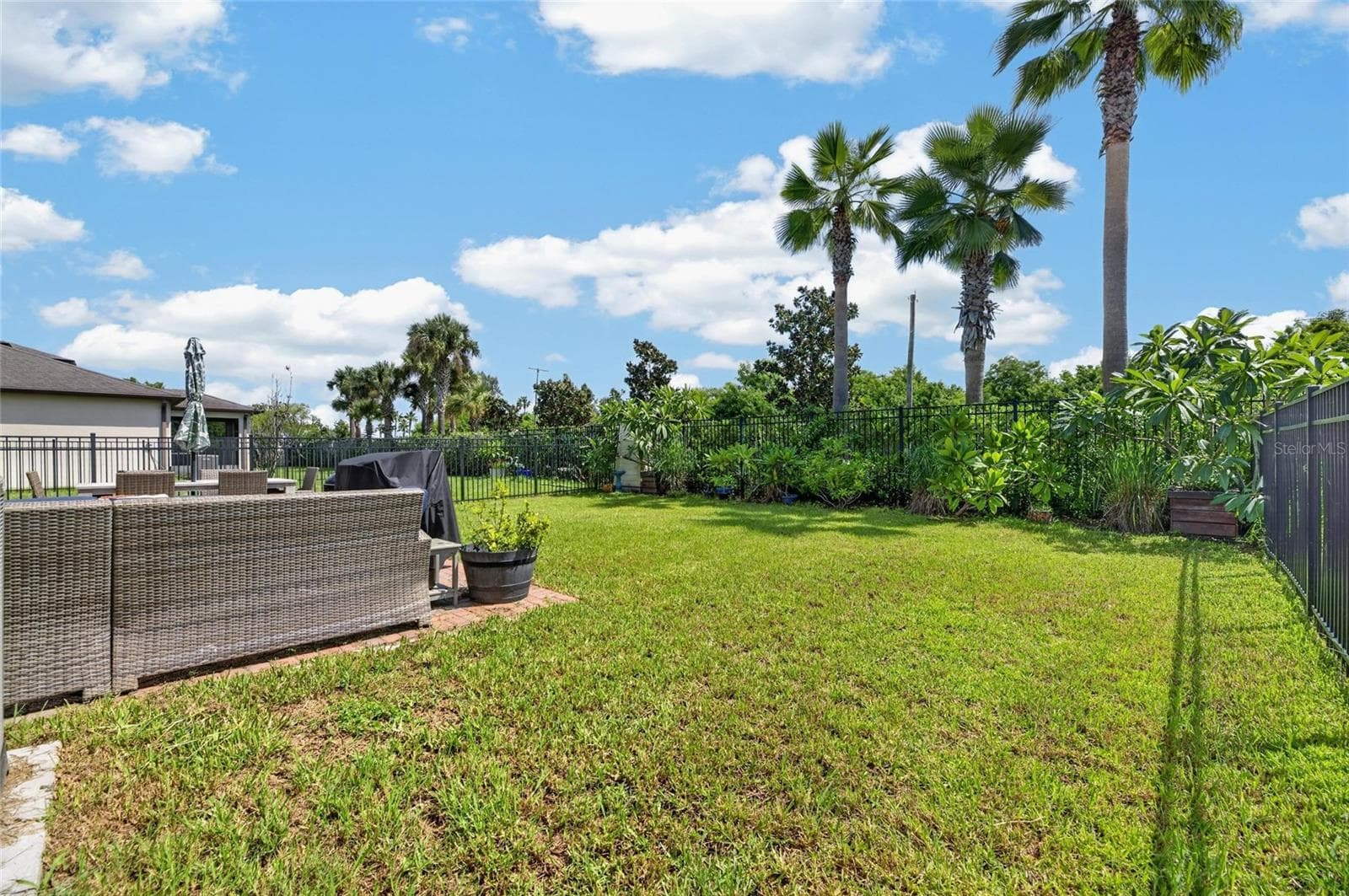 Single Family Residence at 1521 CUSTER BAYOU ST, RUSKIN, photo 76 of 91