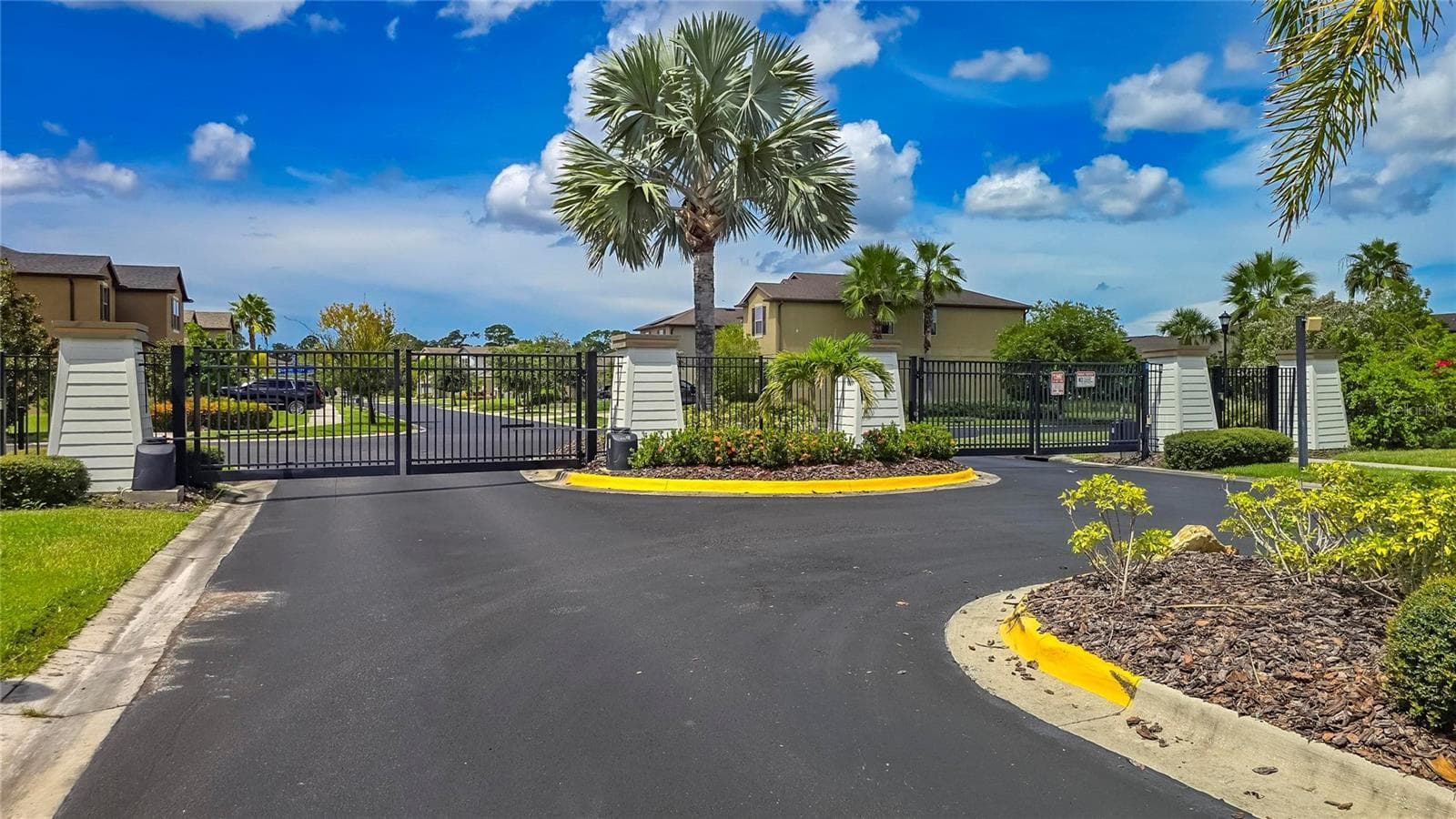 Single Family Residence at 1521 CUSTER BAYOU ST, RUSKIN, photo 82 of 91