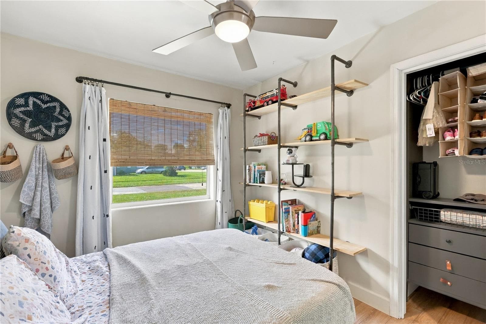 Single Family Residence at 303 HALSEY ST, ORLANDO, photo 24 of 45