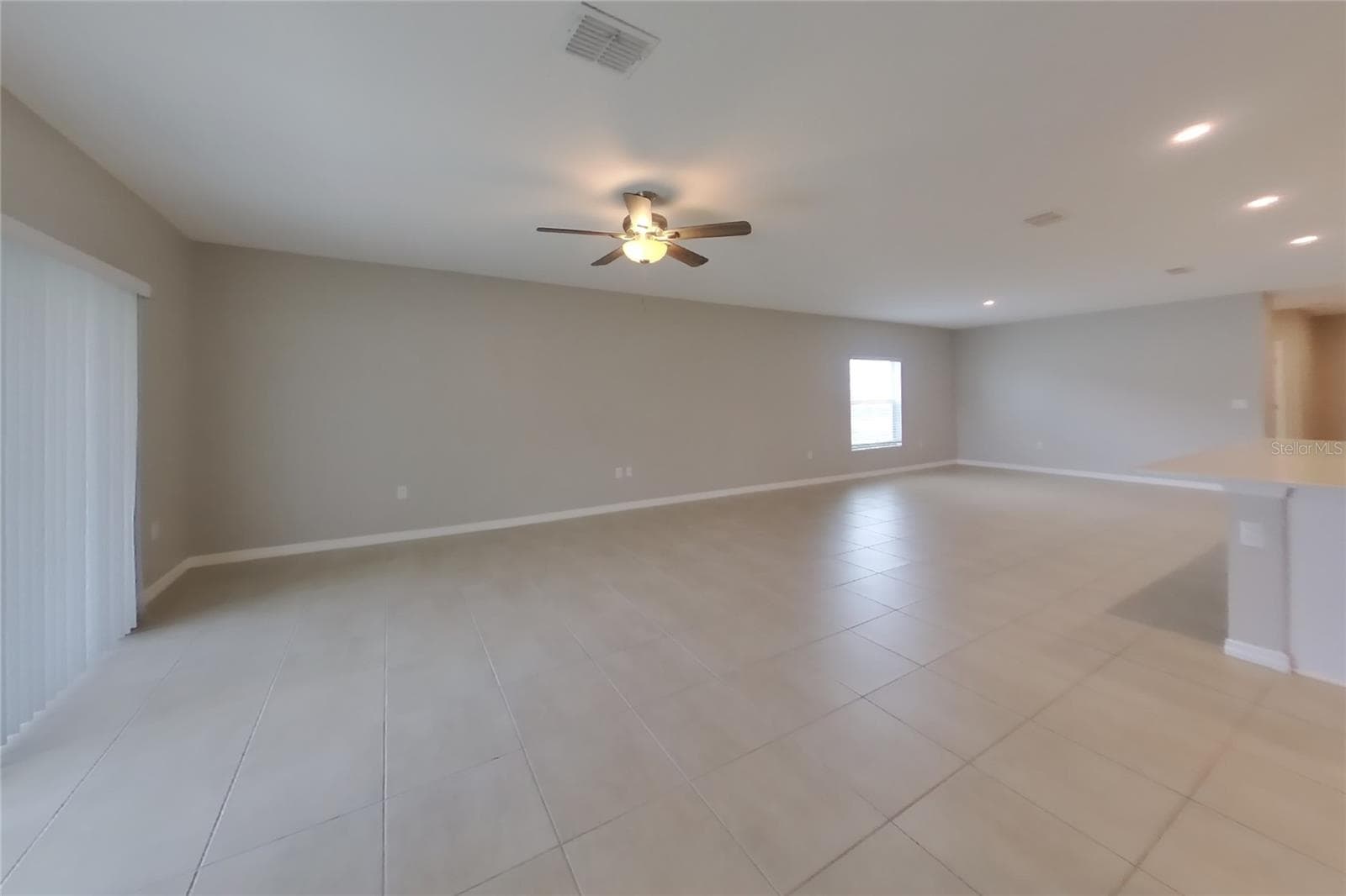 Single Family Residence at KISSIMMEE, photo 3 of 15