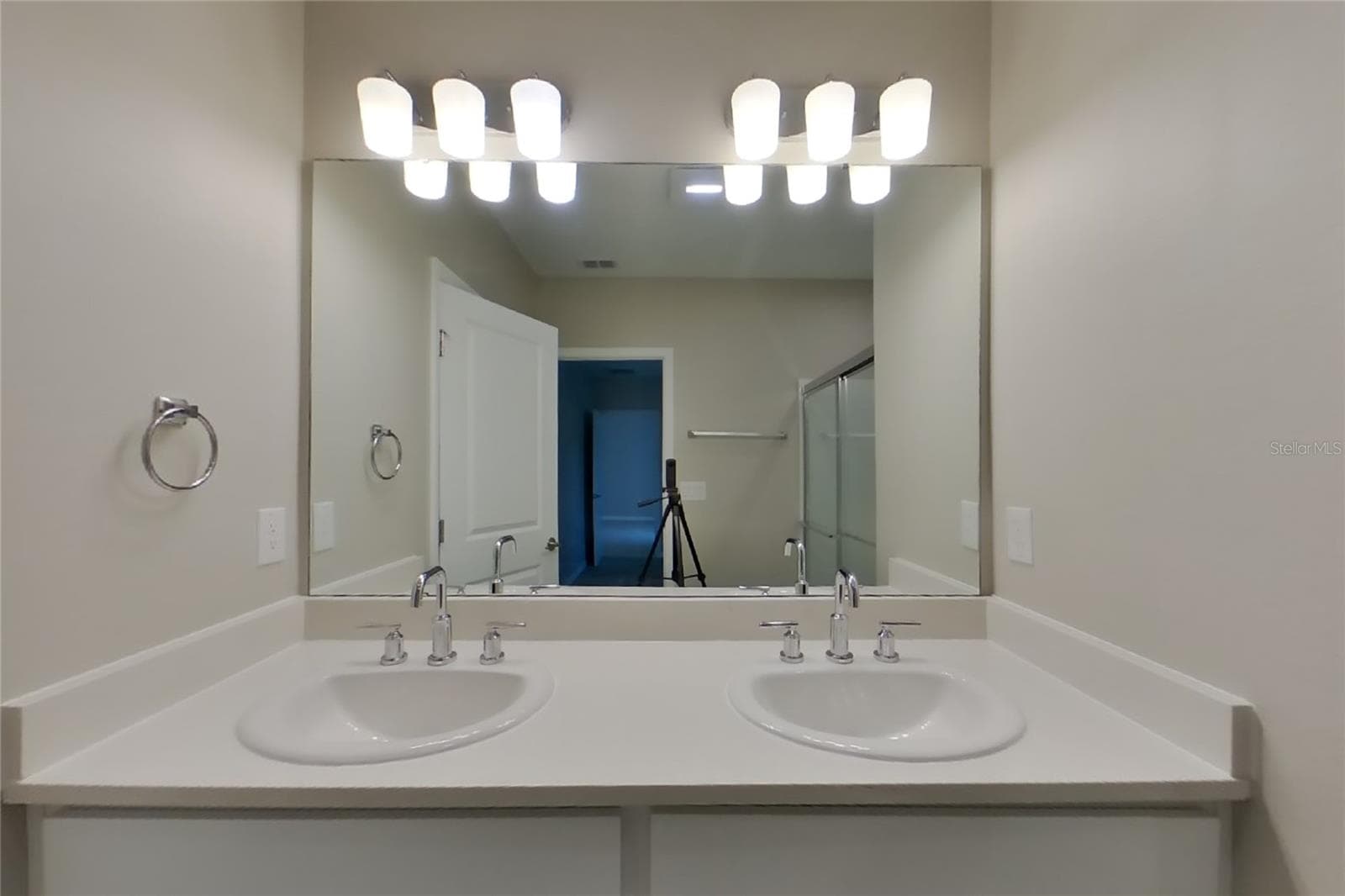 Single Family Residence at KISSIMMEE, photo 8 of 15
