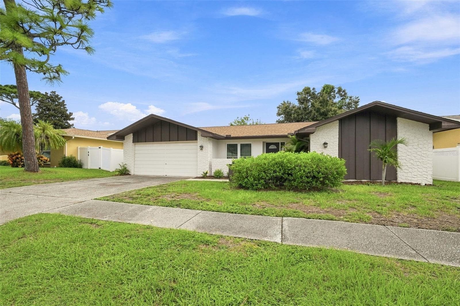 Single Family Residence at 203 HILLCREST DR, SAFETY HARBOR, photo 39 of 51