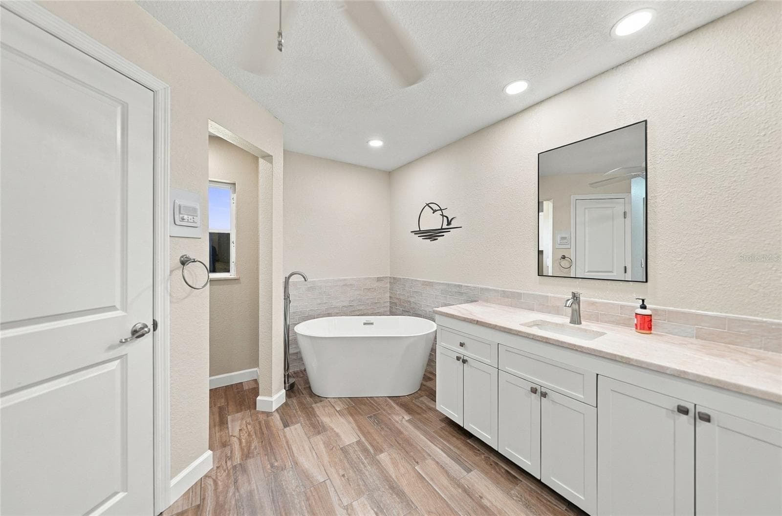 Single Family Residence at 2320 BENDWAY DR, PORT CHARLOTTE, photo 31 of 56