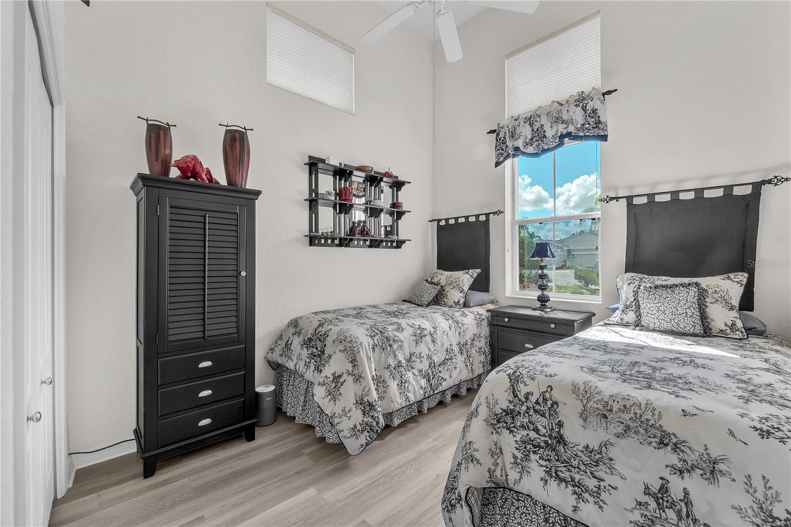 Half Duplex at 2451 SIFIELD GREENS WAY, SUN CITY CENTER, photo 15 of 32