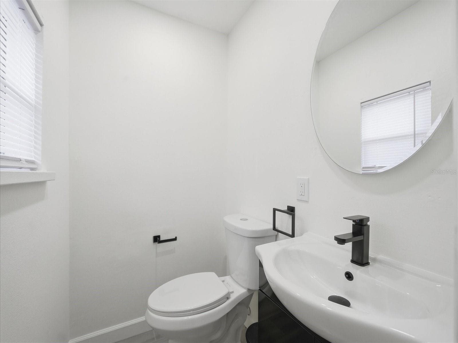 Half Bathroom - 4511 20TH AVE S, ST PETERSBURG