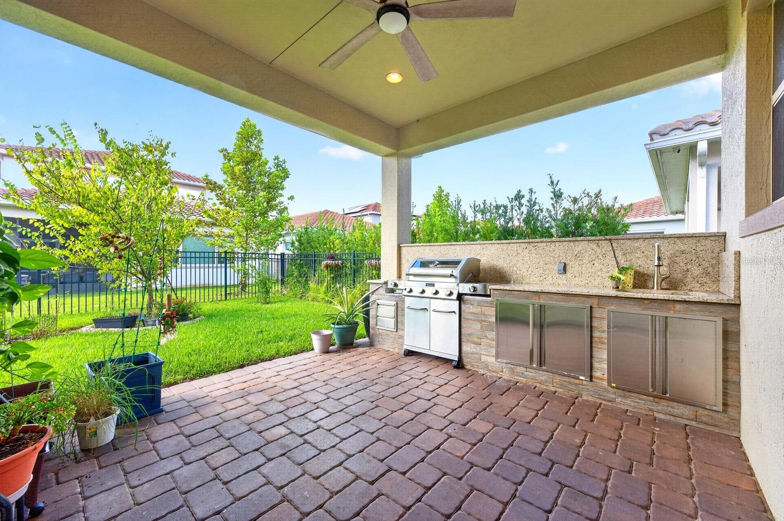 Gather with family and entertain friends. - 13472 PADSTOW PL, ORLANDO