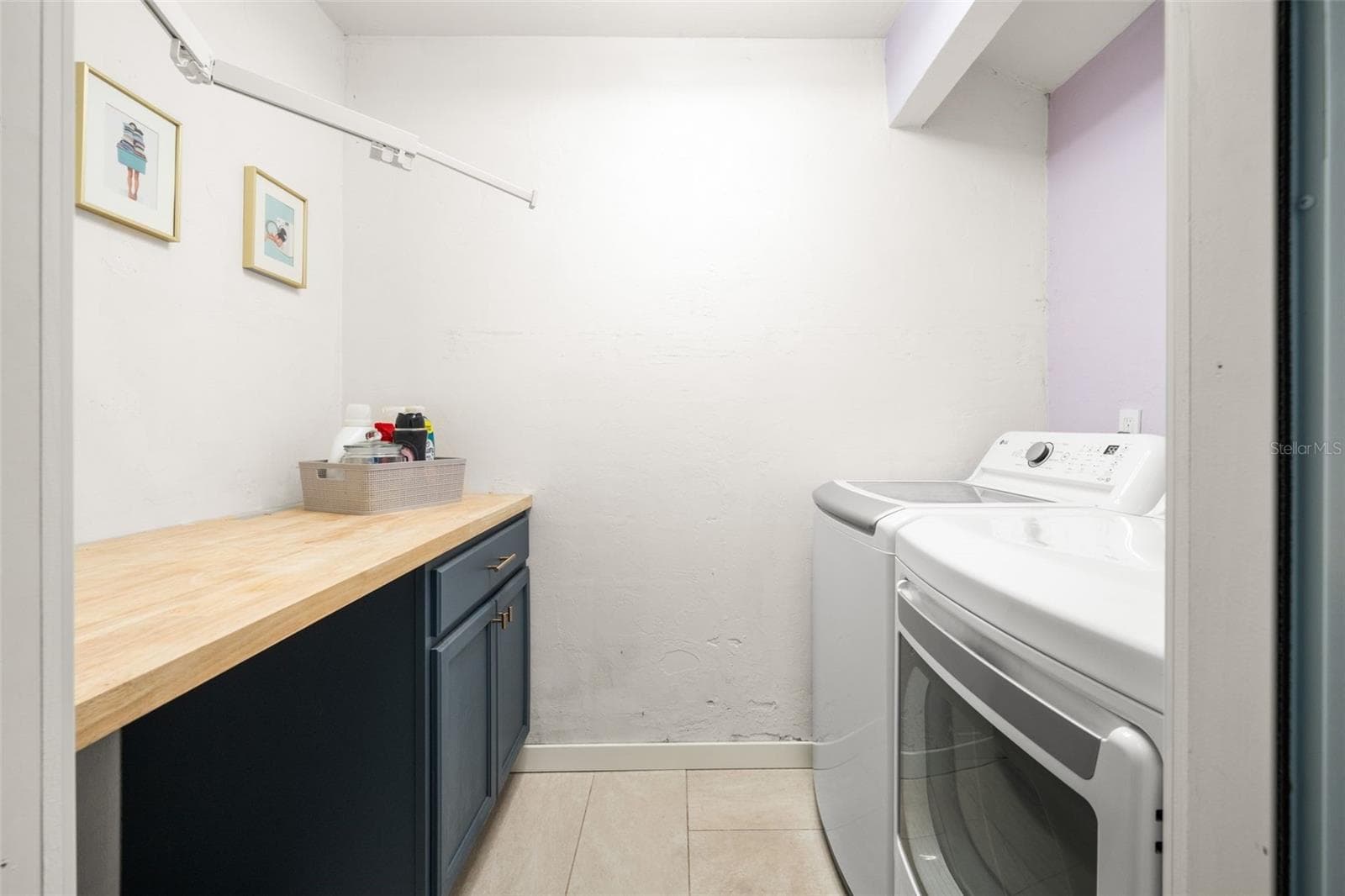 Laundry room off lanai - 3745 NW 58TH PL, GAINESVILLE