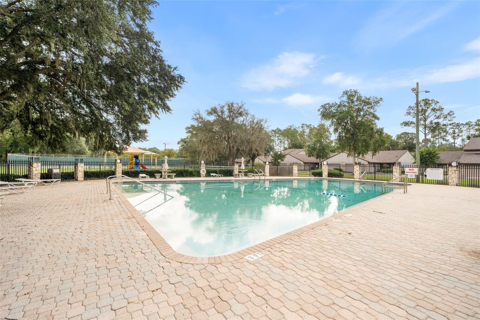 Community pool - 3745 NW 58TH PL, GAINESVILLE