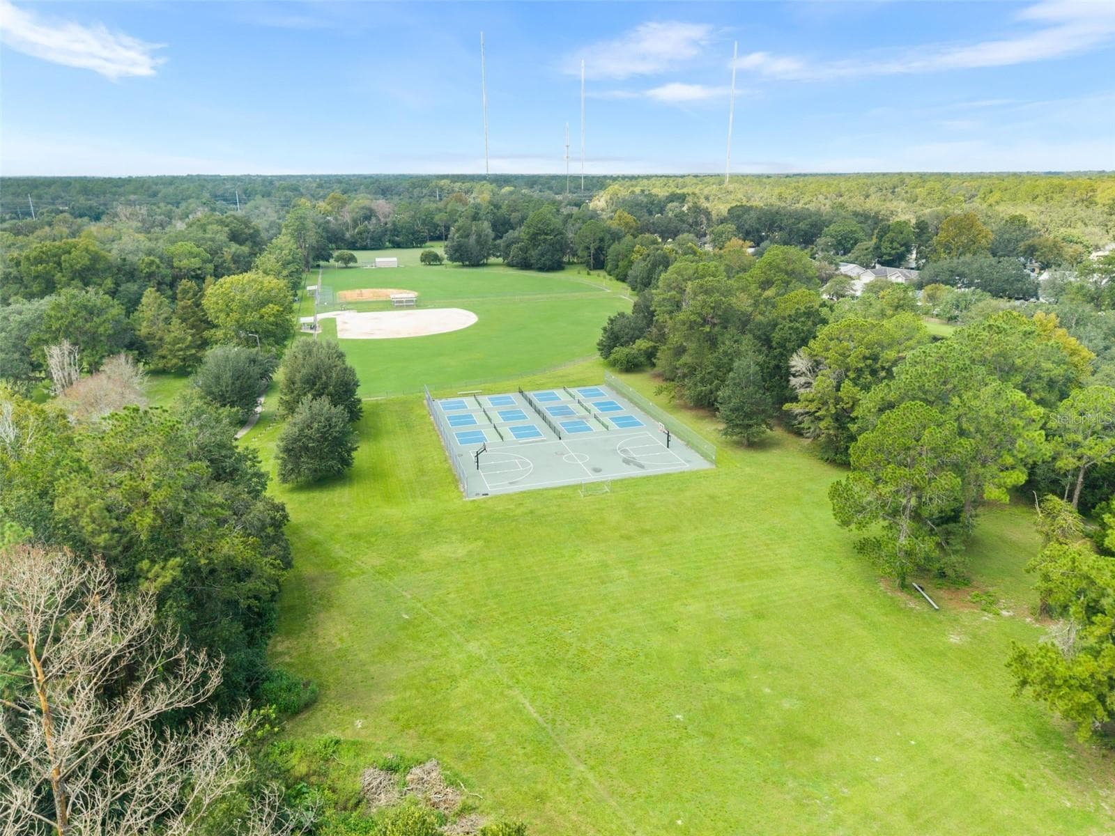 Trinity amenities next door - 3745 NW 58TH PL, GAINESVILLE