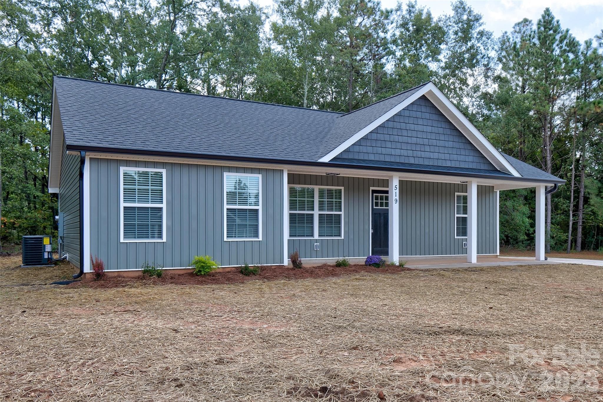 Single Family Residence at 519 S Third Street, McBee, photo 5 of 42