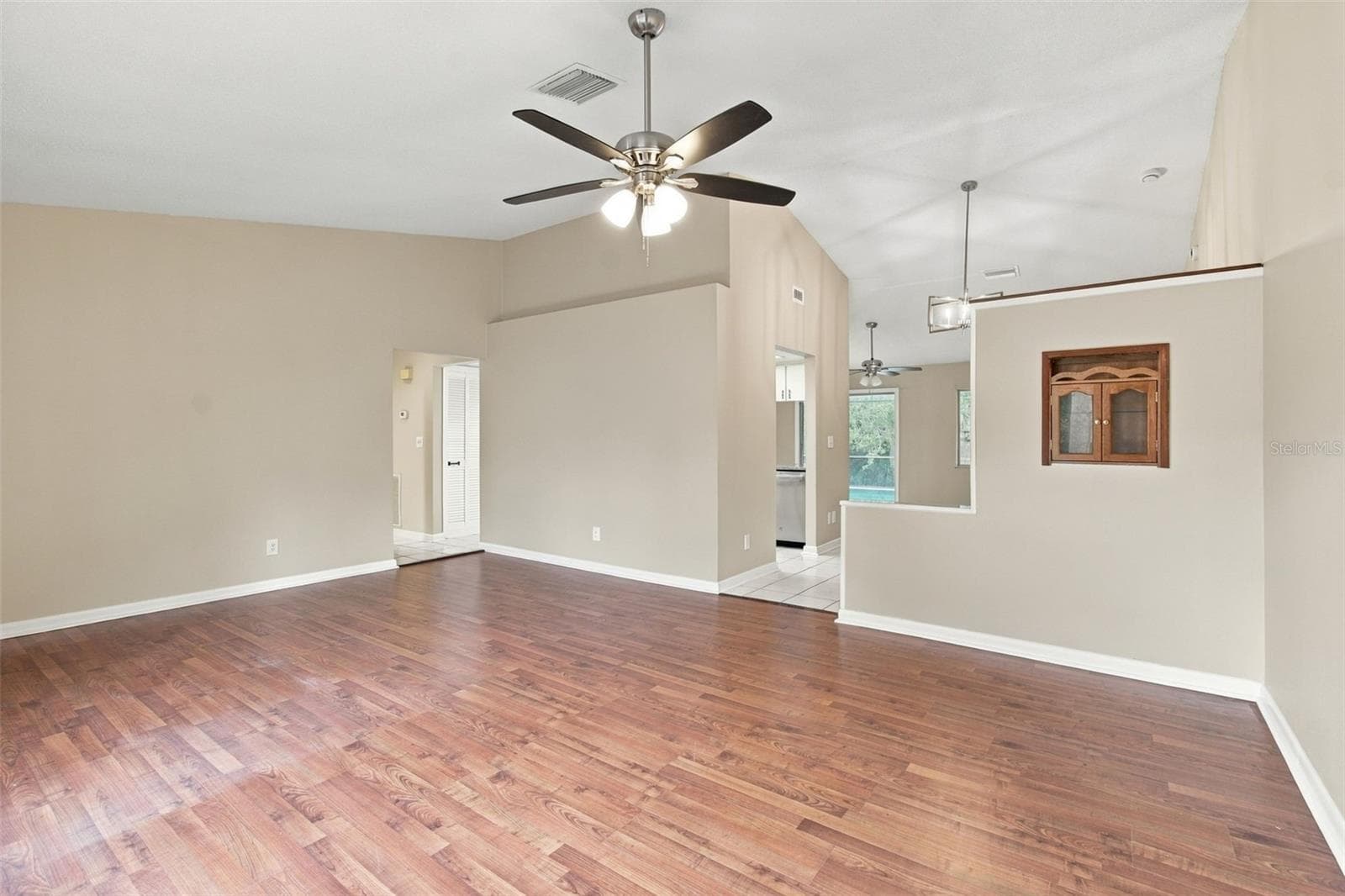 Single Family Residence at 9403 HORIZON DR, SPRING HILL, photo 4 of 27