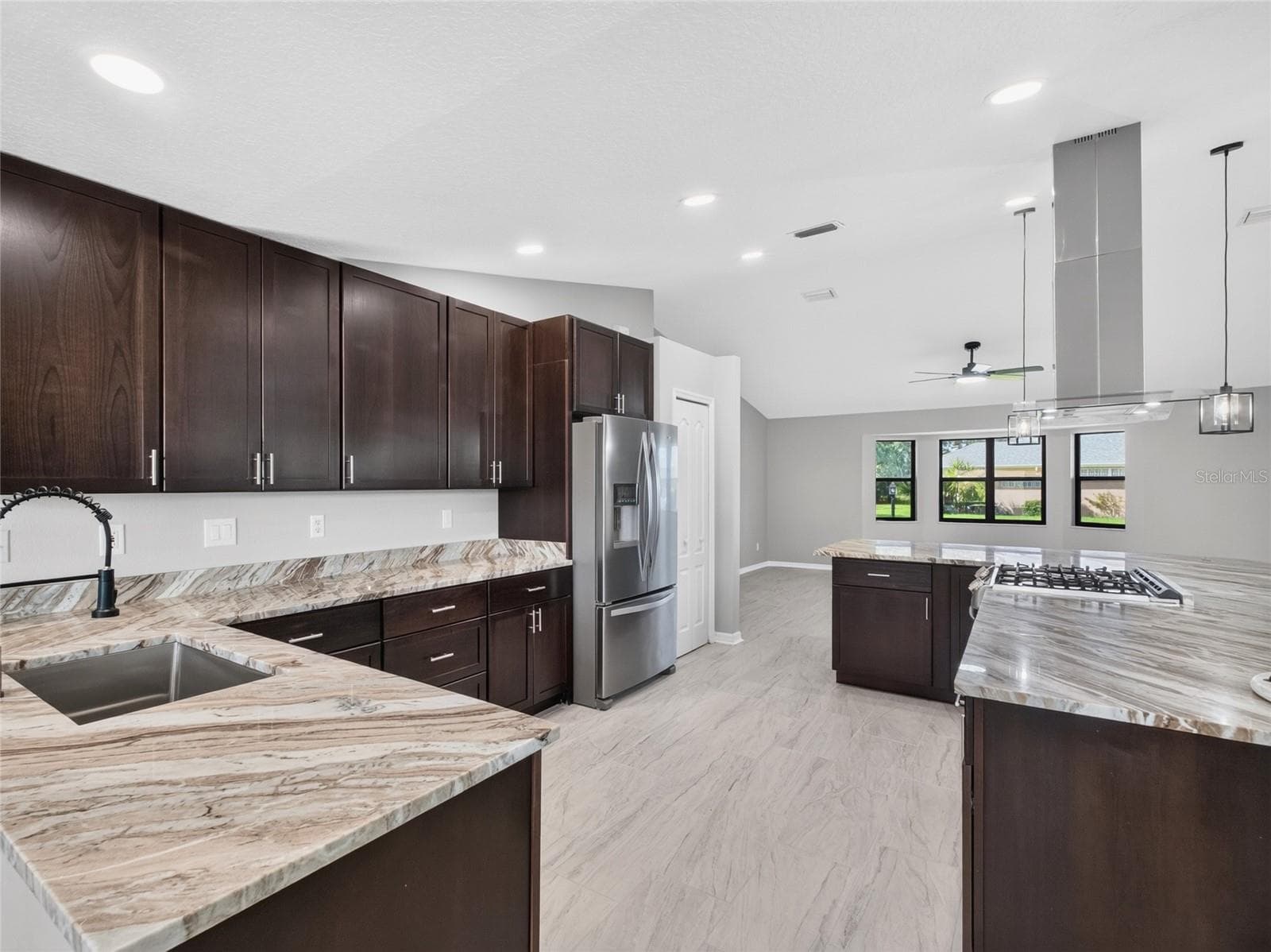 Kitchen - 21506 QUEEN ANNE CT, LEESBURG
