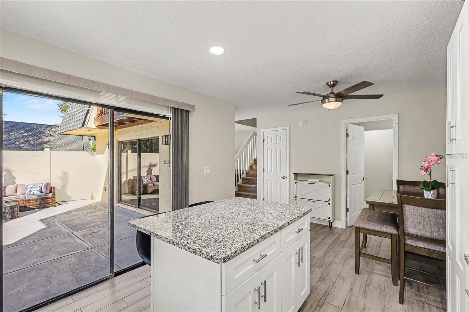 Townhouse at 8114 OAK TRACE WAY #C, TAMPA, photo 6 of 17