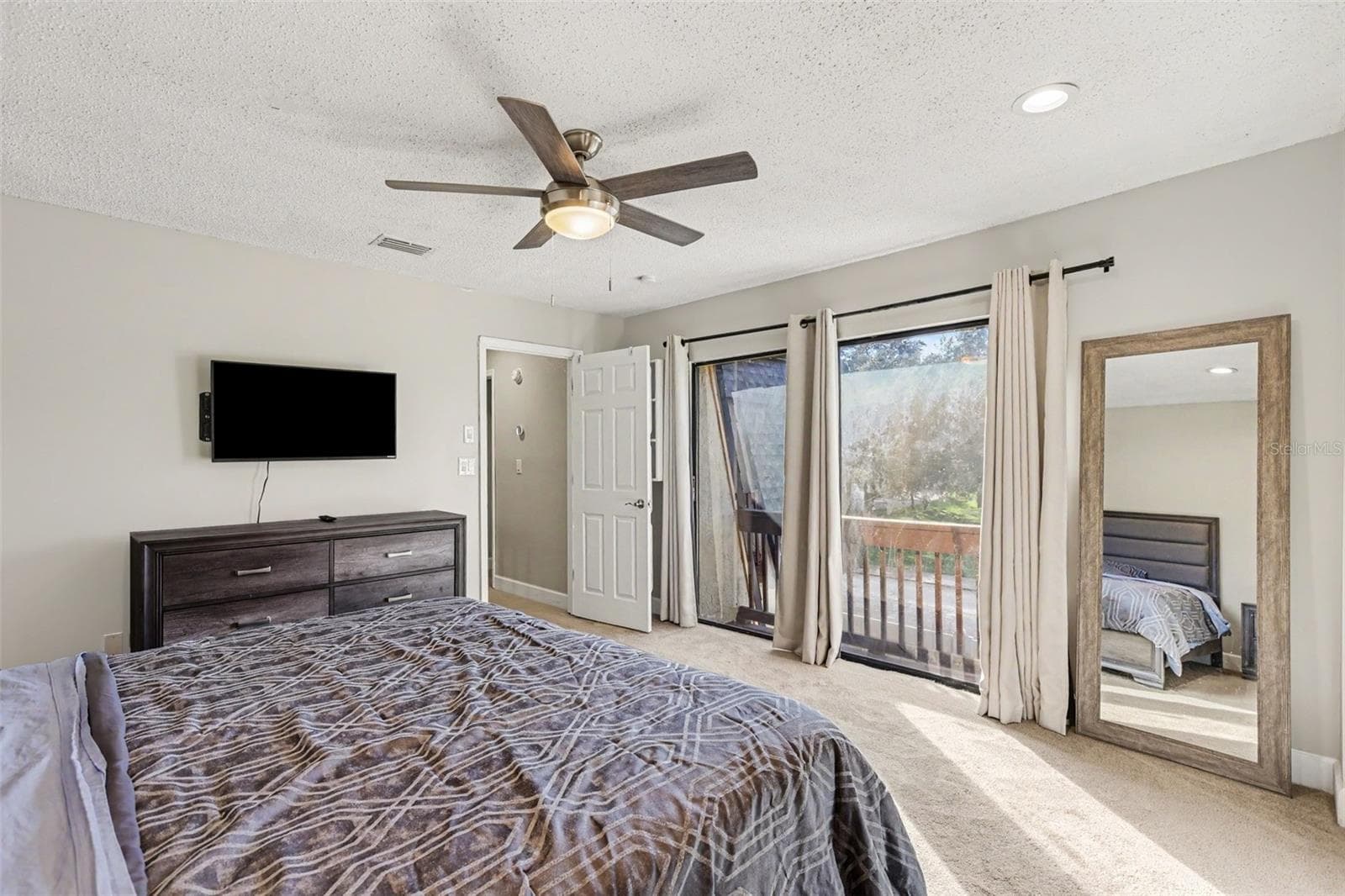 Townhouse at 8114 OAK TRACE WAY #C, TAMPA, photo 10 of 17