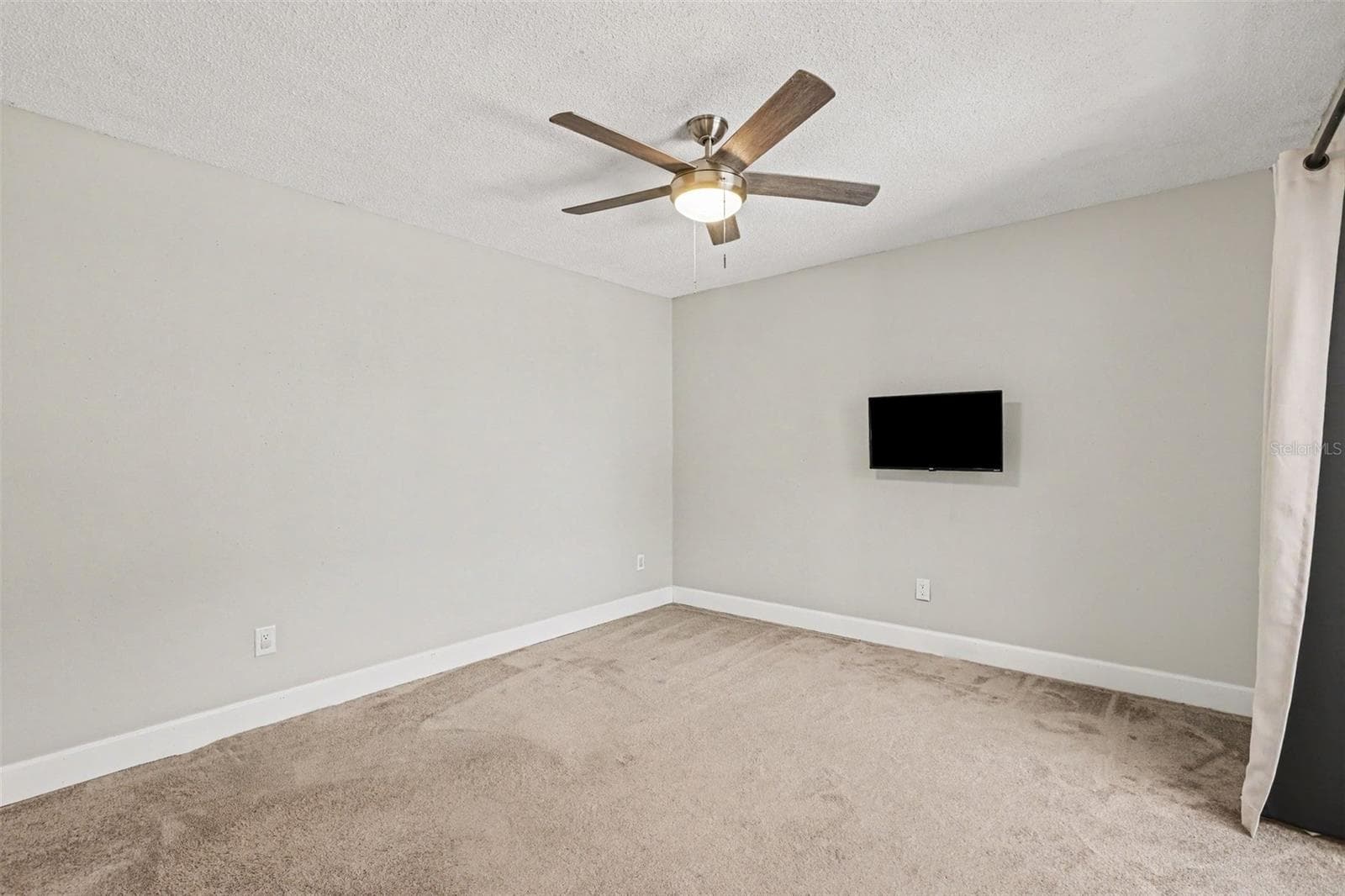 Townhouse at 8114 OAK TRACE WAY #C, TAMPA, photo 12 of 17