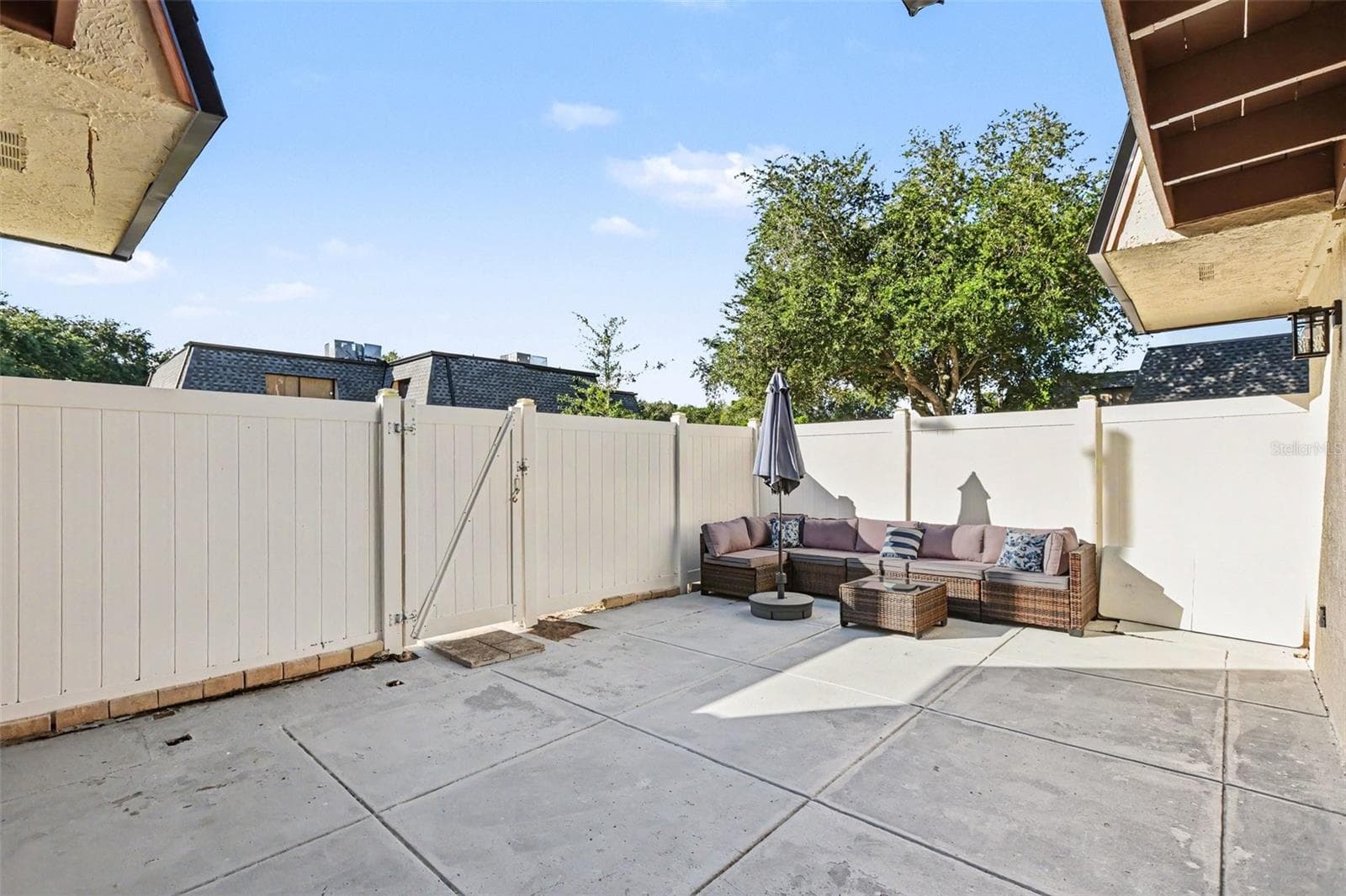 Townhouse at 8114 OAK TRACE WAY #C, TAMPA, photo 17 of 17