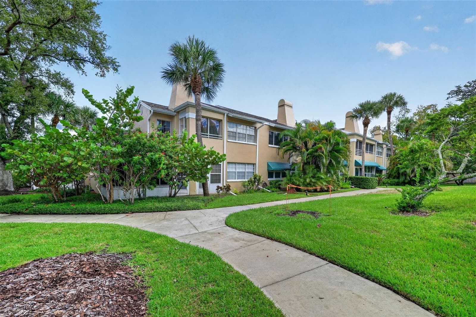 Condominium at 8352 MEADOWBROOK DR #10, SEMINOLE, photo 2 of 36