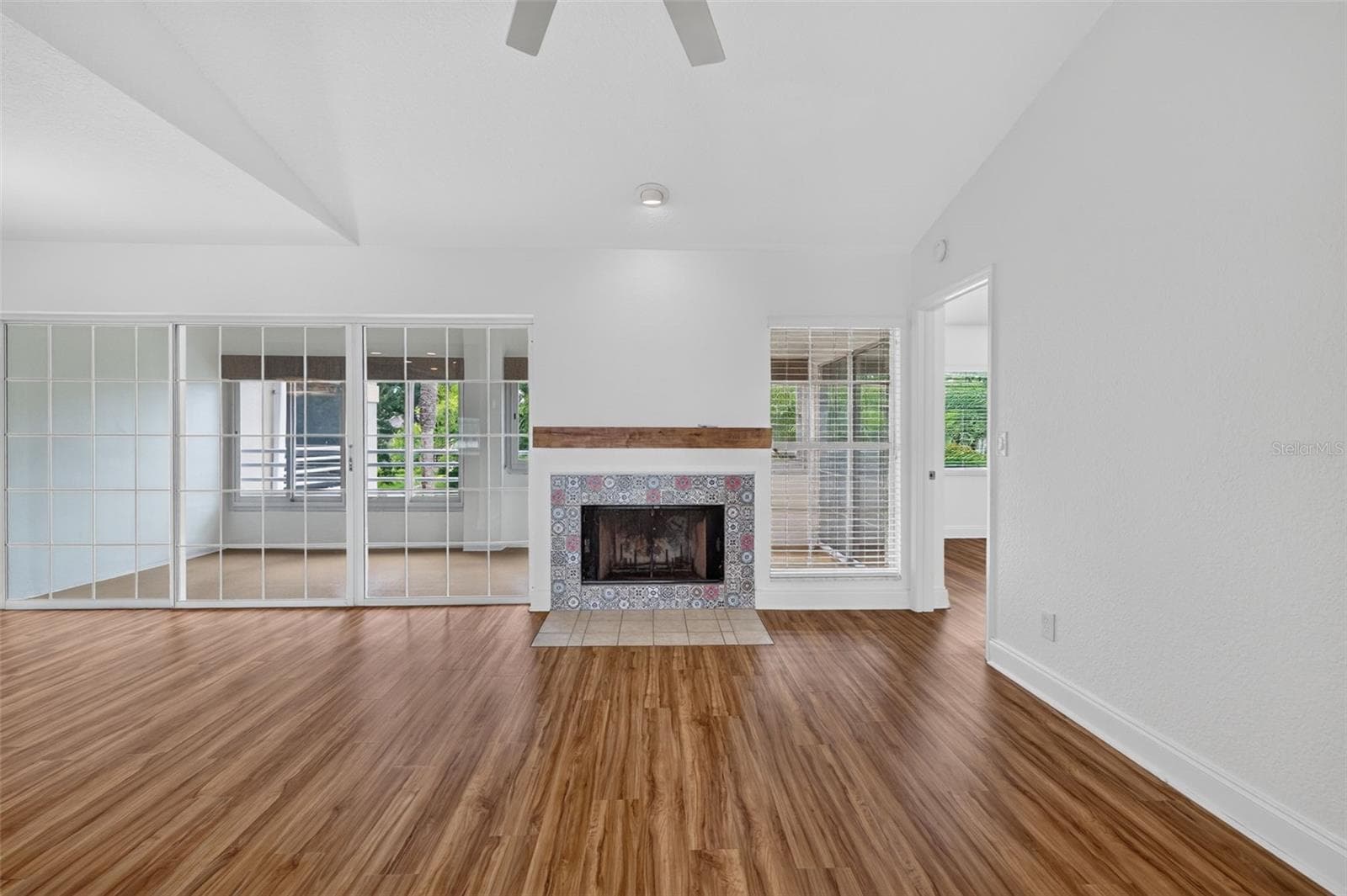 Condominium at 8352 MEADOWBROOK DR #10, SEMINOLE, photo 7 of 36