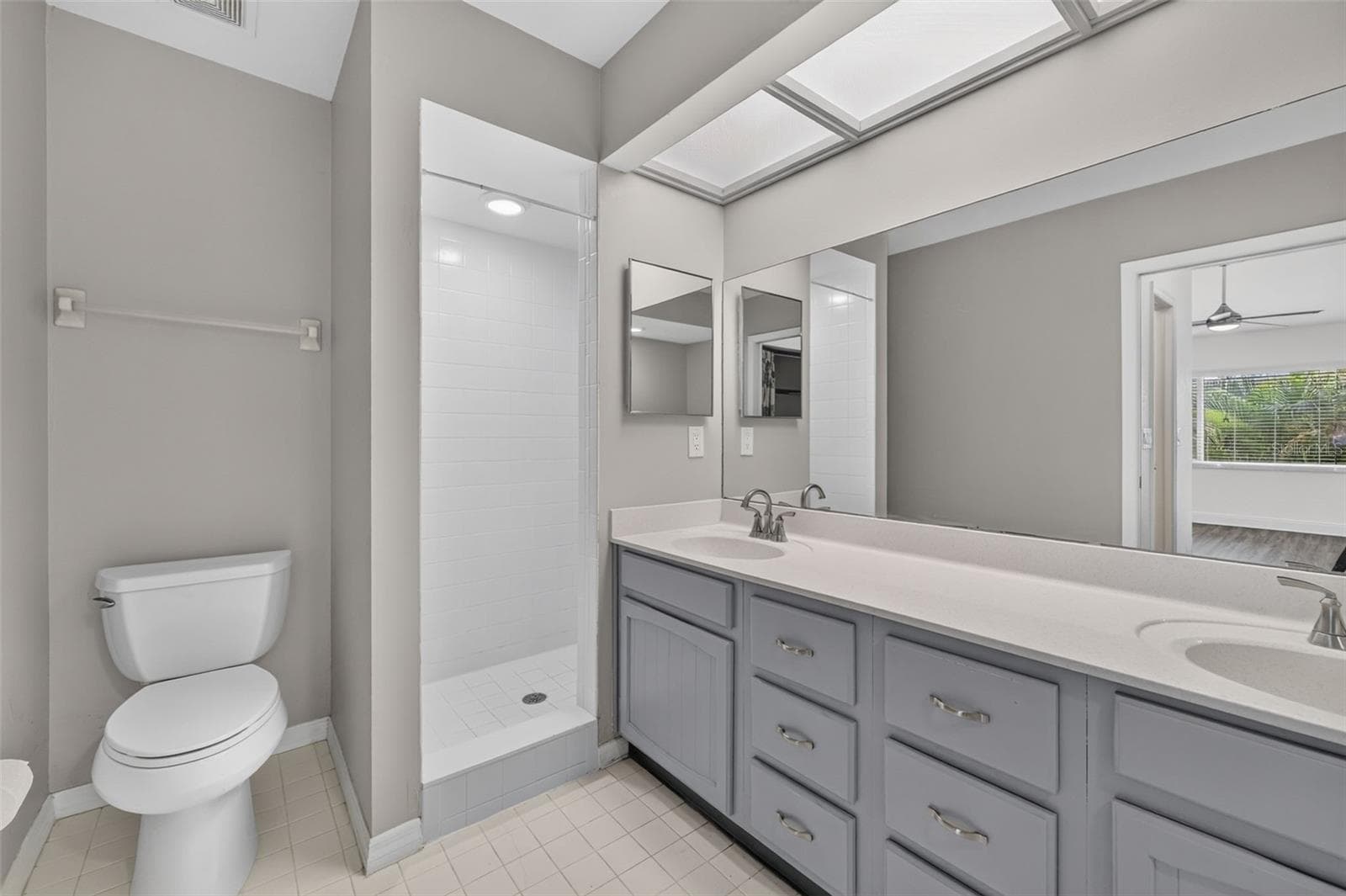 Condominium at 8352 MEADOWBROOK DR #10, SEMINOLE, photo 20 of 36