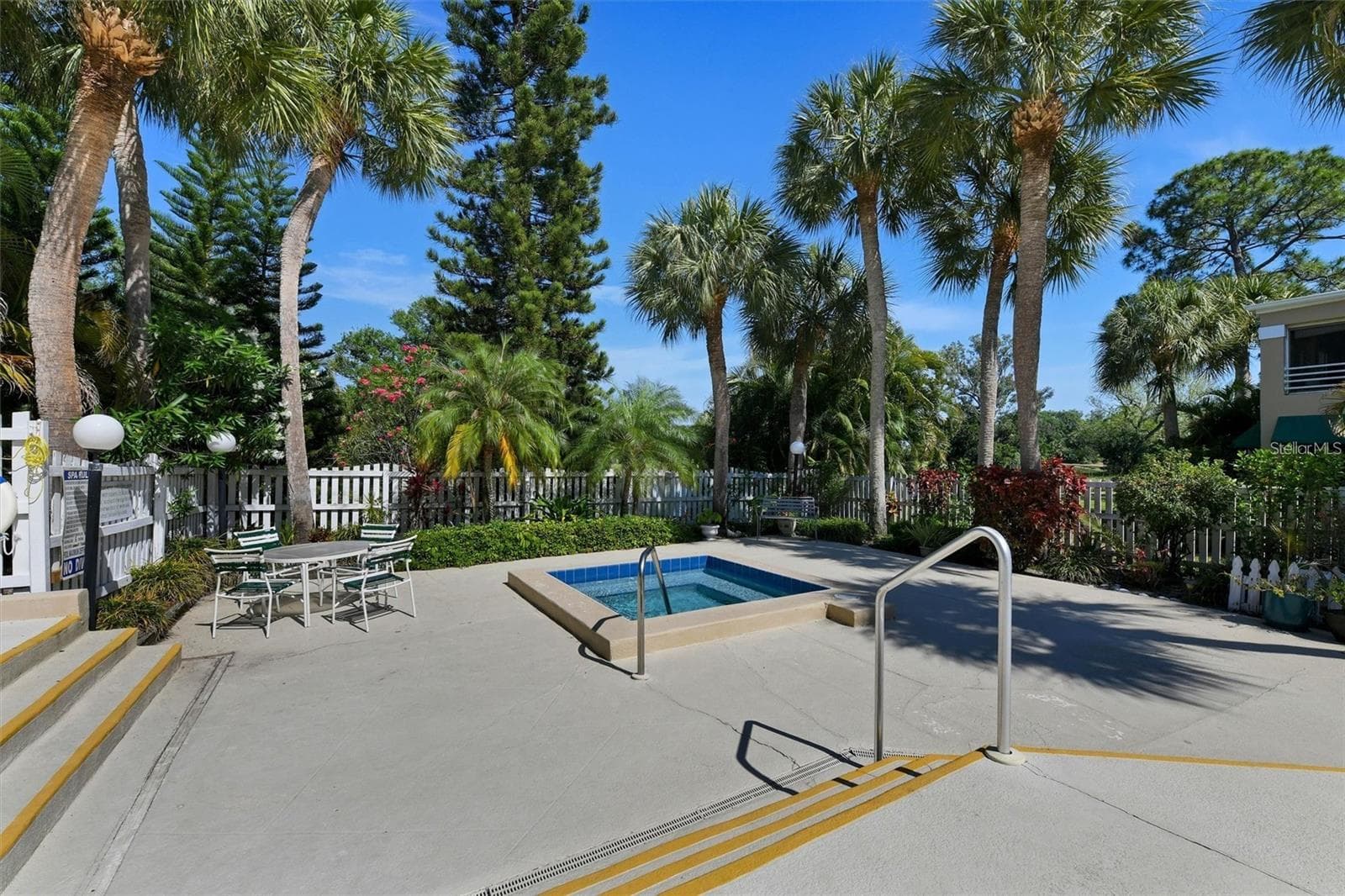 Condominium at 8352 MEADOWBROOK DR #10, SEMINOLE, photo 34 of 36