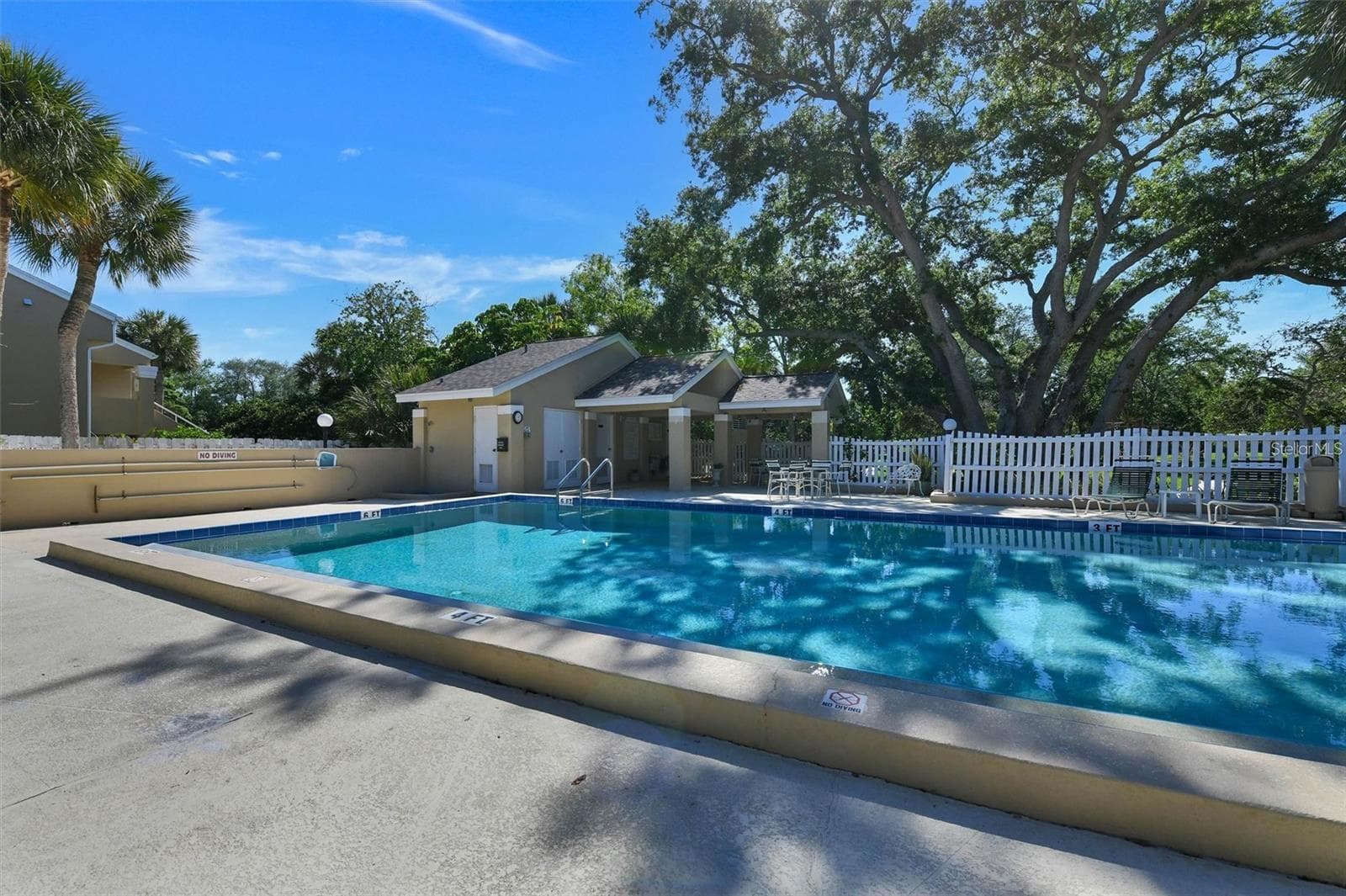 Condominium at 8352 MEADOWBROOK DR #10, SEMINOLE, photo 35 of 36
